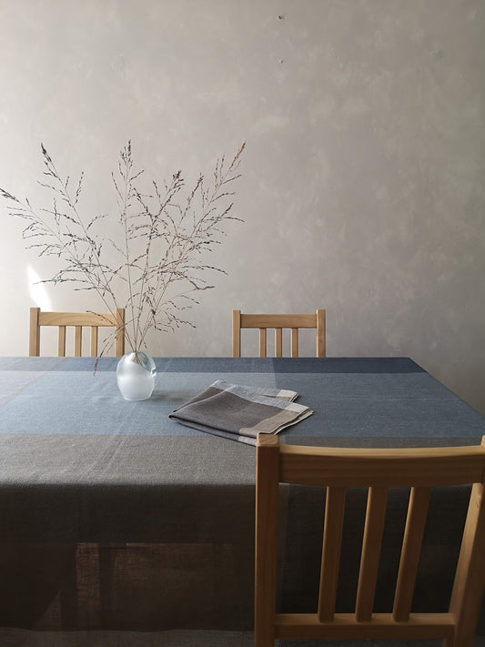 Linen tablecloth - BREEZE