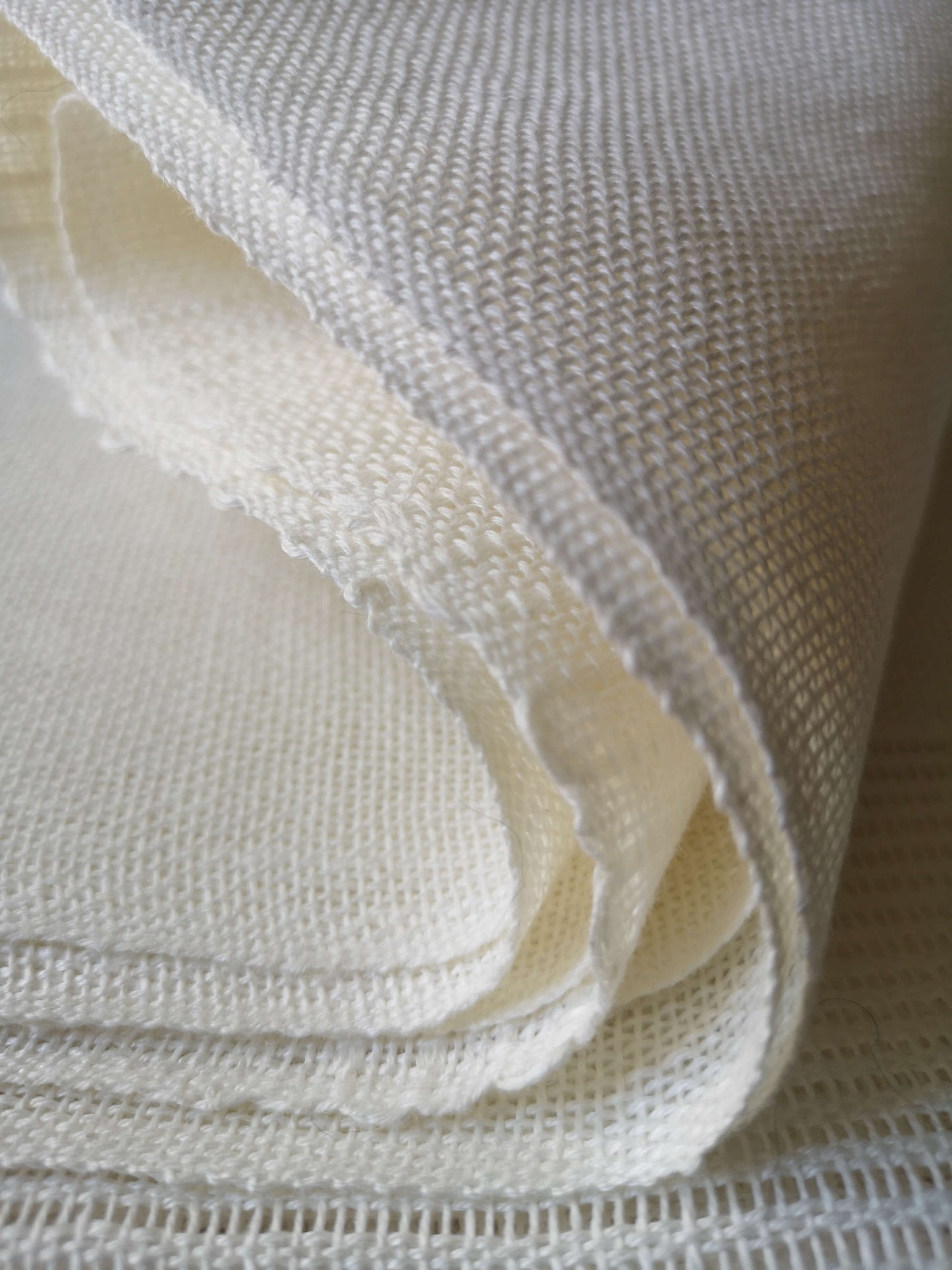 Linen tablecloth - WHITE