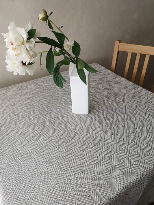 Linen tablecloth - DIAMOND white & natural