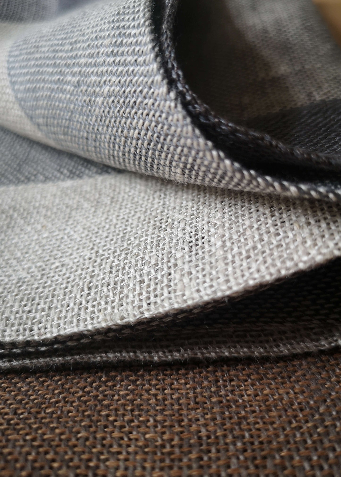 Linen tablecloth - CHOCOLATE