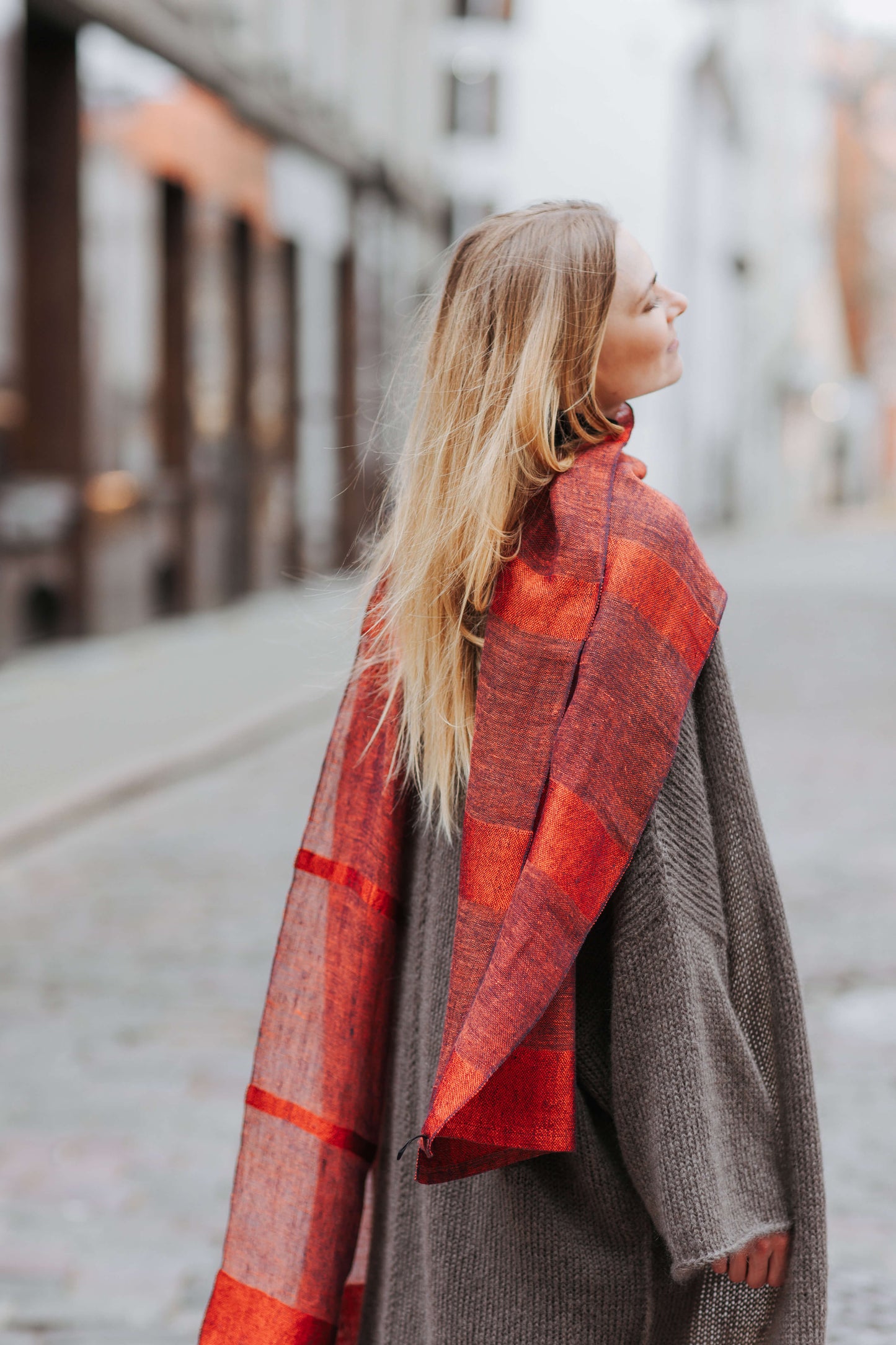 Linen and silk mix scarf OPERA - narrow RED