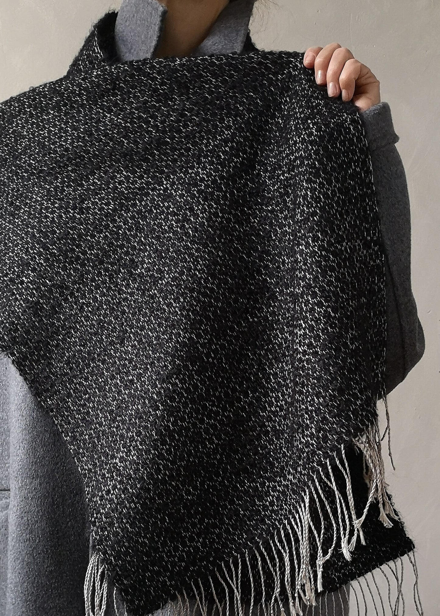 Linen & alpaca scarf RAXTI - black boucle