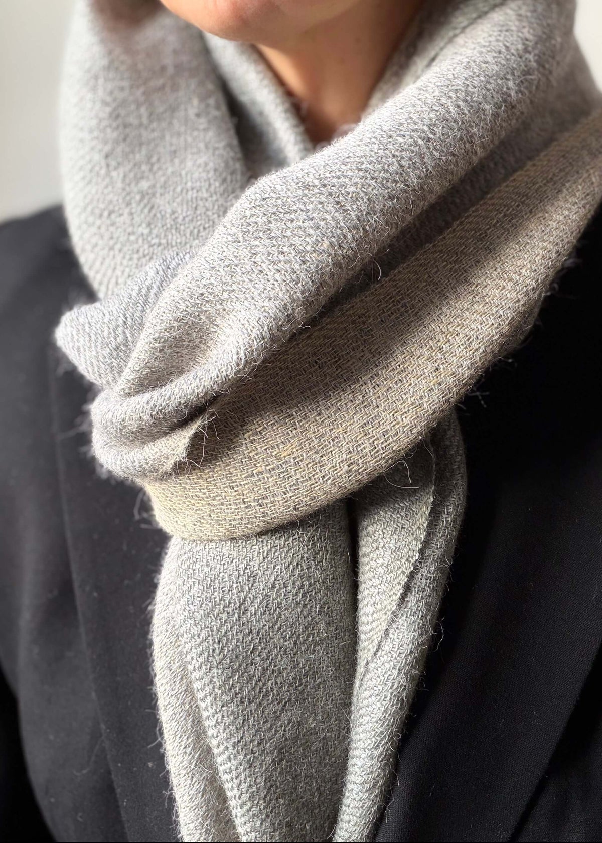 Reversible linen & alpaca scarf EARTH