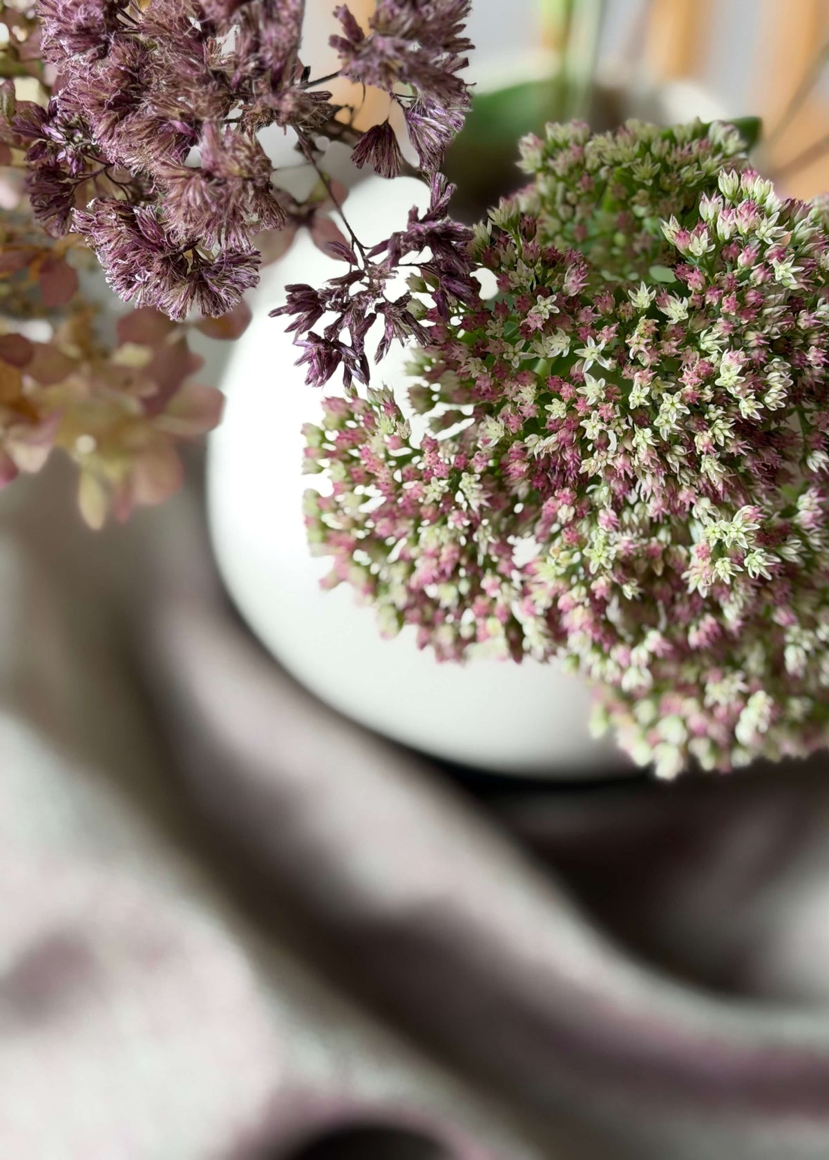 Linen tablecloth - AUTUMN BLOSSOM