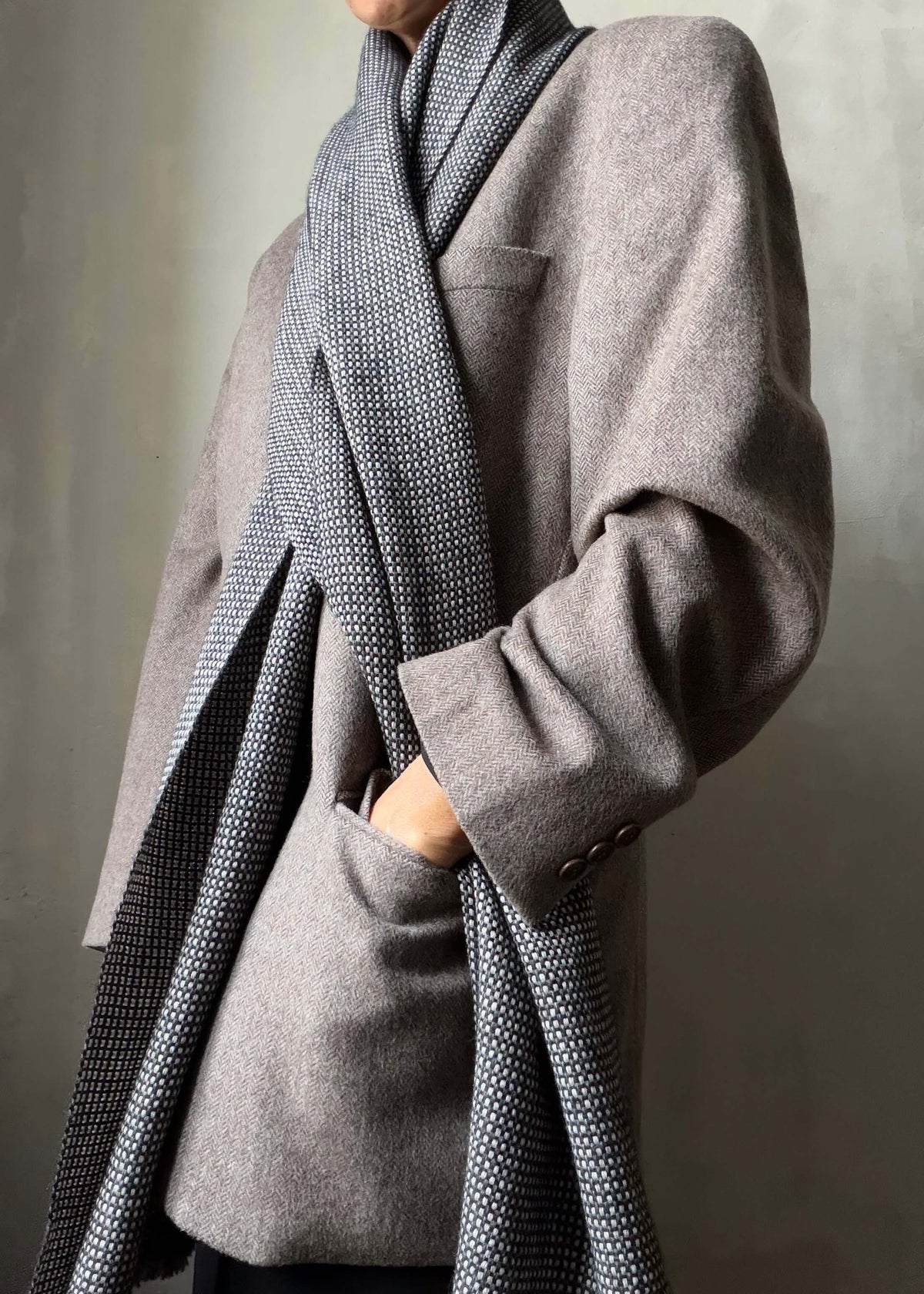 Pure merino scarf MATRIX - black & white