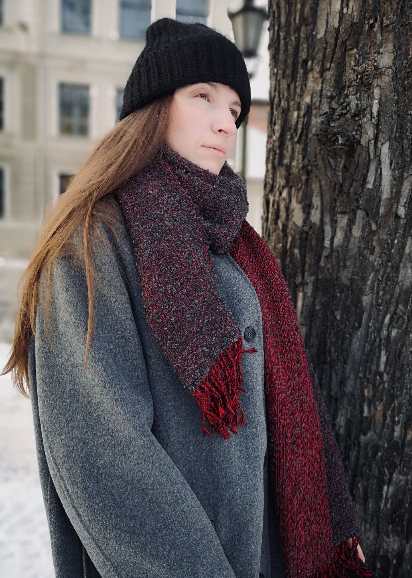 Pure alpaca scarf RAXTI - black & red & grey boucle